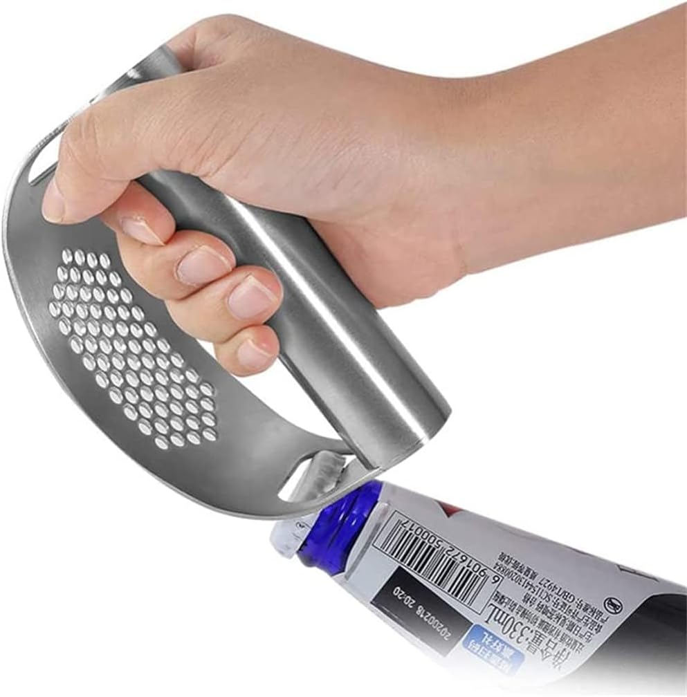 304 Stainless Steel Garlic Mincer Crusher Professional Kitchen Gadgets Two in One Garlic Chopper with Ergonomic Handle